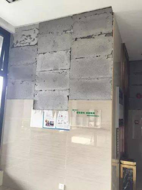 瓷磚背膠的作用是什么？